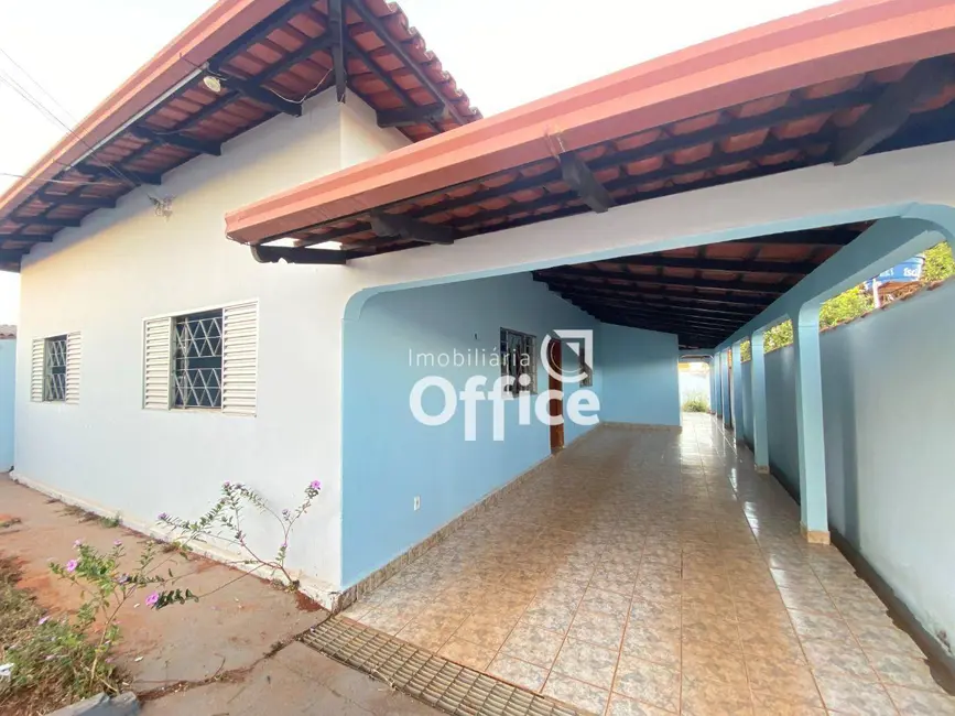 Foto 1 de Casa com 4 quartos à venda, 420m2 em Lourdes, Anapolis - GO