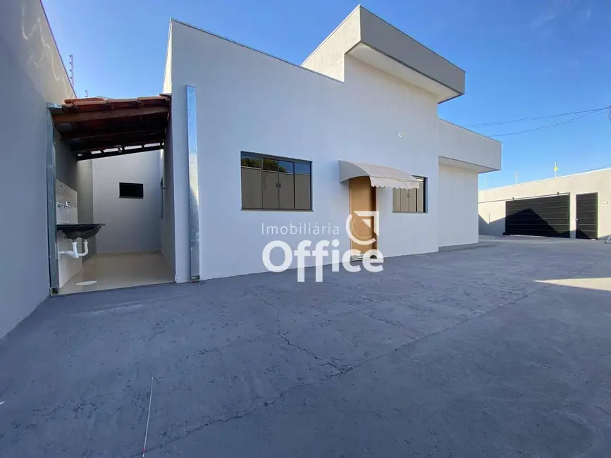 Foto 3 de Casa com 3 quartos à venda, 300m2 em Setor Residencial Jandaia, Anapolis - GO
