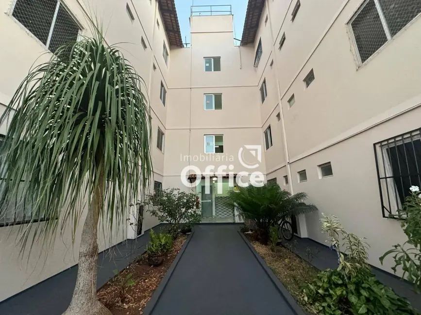 Foto 1 de Apartamento com 3 quartos à venda, 72m2 em Parque Calixtópolis, Anapolis - GO