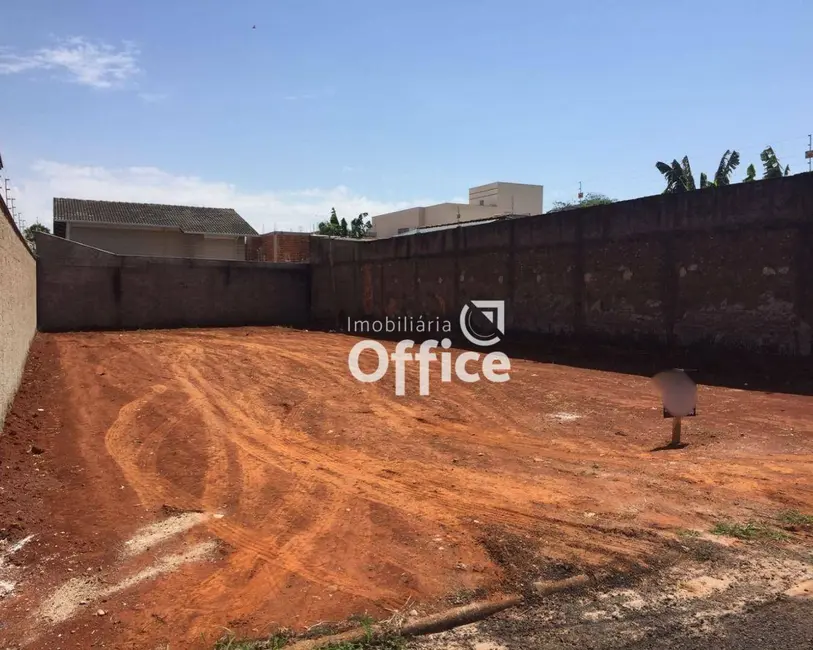 Foto 2 de Terreno / Lote à venda, 360m2 em Anápolis City, Anapolis - GO