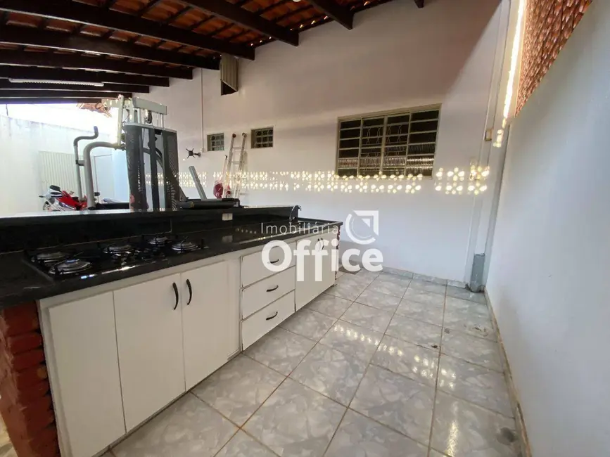 Casa com 2 quartos à venda, 200m2 em Loteamento Novo Jundiaí, Anapolis - GO - imagem 5 Foto 5 de Casa com 2 quartos à venda, 200m2 em Loteamento Novo Jundiaí, Anapolis - GO