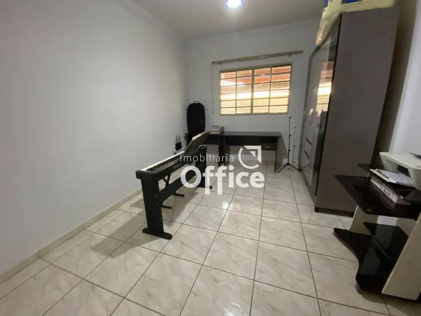 Casa com 2 quartos à venda, 200m2 em Loteamento Novo Jundiaí, Anapolis - GO - imagem 9 Foto 9 de Casa com 2 quartos à venda, 200m2 em Loteamento Novo Jundiaí, Anapolis - GO