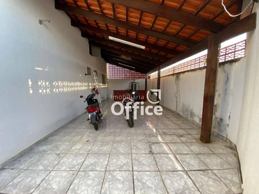 Casa com 2 quartos à venda, 200m2 em Loteamento Novo Jundiaí, Anapolis - GO - imagem 3 Foto 3 de Casa com 2 quartos à venda, 200m2 em Loteamento Novo Jundiaí, Anapolis - GO
