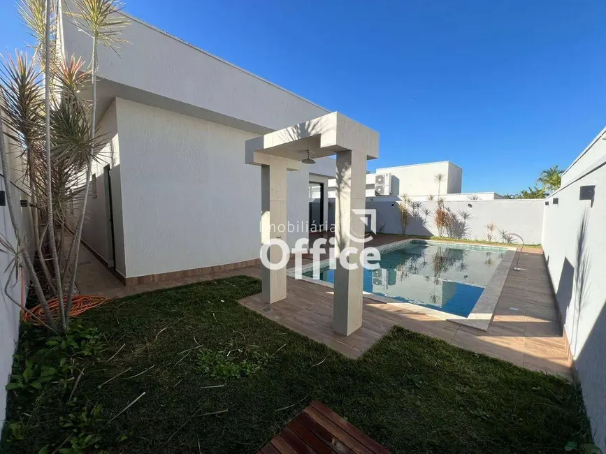 Sobrado com 3 quartos à venda, 490m2 em Residencial Anaville, Anapolis - GO - imagem 2 Foto 2 de Sobrado com 3 quartos à venda, 490m2 em Residencial Anaville, Anapolis - GO