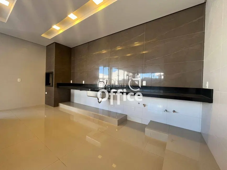 Sobrado com 3 quartos à venda, 490m2 em Residencial Anaville, Anapolis - GO - imagem 6 Foto 6 de Sobrado com 3 quartos à venda, 490m2 em Residencial Anaville, Anapolis - GO