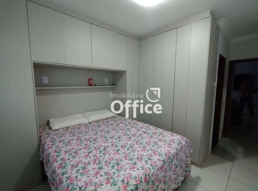 Casa com 3 quartos à venda, 150m2 em Jibran El Hadj, Anapolis - GO - imagem 8 Foto 8 de Casa com 3 quartos à venda, 150m2 em Jibran El Hadj, Anapolis - GO