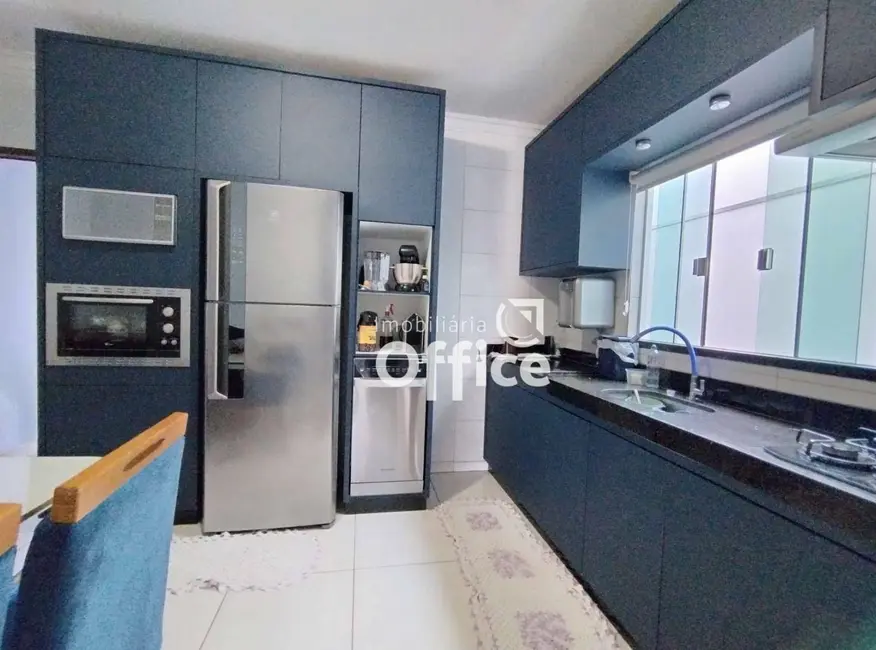 Casa com 3 quartos à venda, 150m2 em Jibran El Hadj, Anapolis - GO - imagem 3 Foto 3 de Casa com 3 quartos à venda, 150m2 em Jibran El Hadj, Anapolis - GO