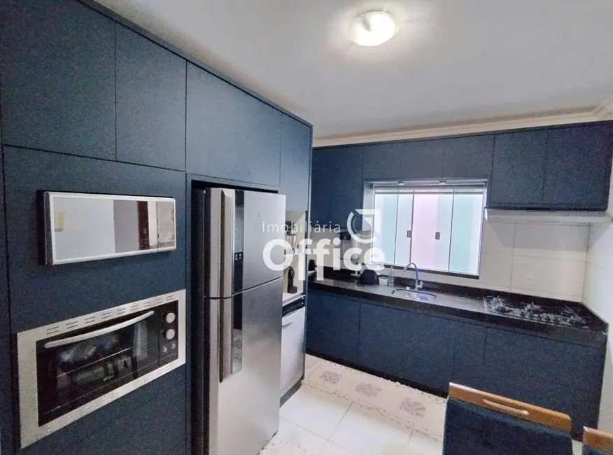 Foto 2 de Casa com 3 quartos à venda, 150m2 em Jibran El Hadj, Anapolis - GO