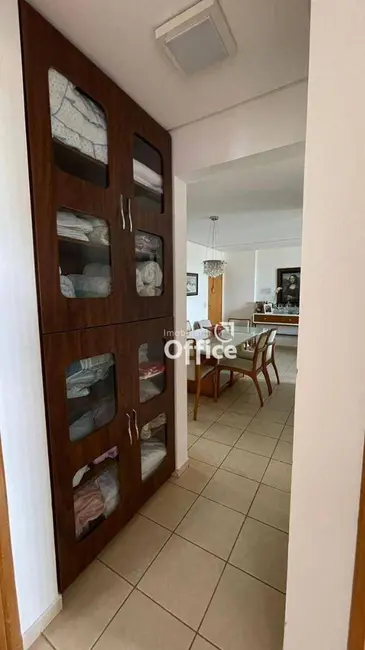 Foto 2 de Apartamento com 3 quartos à venda, 92m2 em Jundiaí, Anapolis - GO