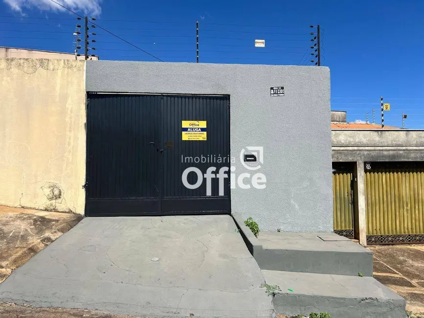 Foto 1 de Casa com 2 quartos para alugar, 125m2 em Anapolis - GO