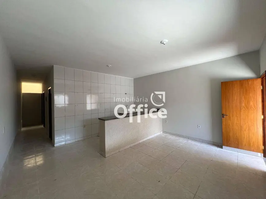 Foto 4 de Casa com 2 quartos para alugar, 125m2 em Anapolis - GO