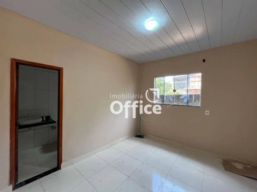 Foto 8 de Casa com 3 quartos para alugar, 250m2 em Residencial Geovanni Braga, Anapolis - GO