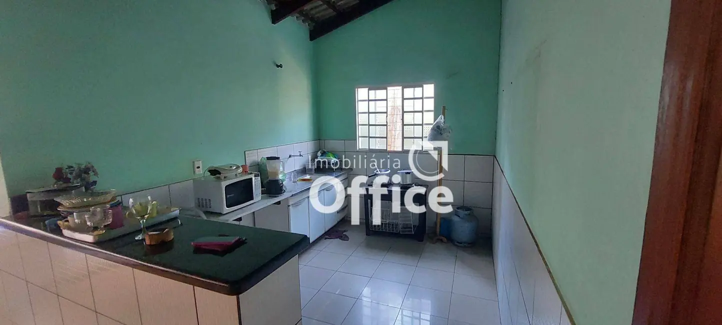 Foto 7 de Casa com 3 quartos à venda, 360m2 em Vila Santana, Anapolis - GO