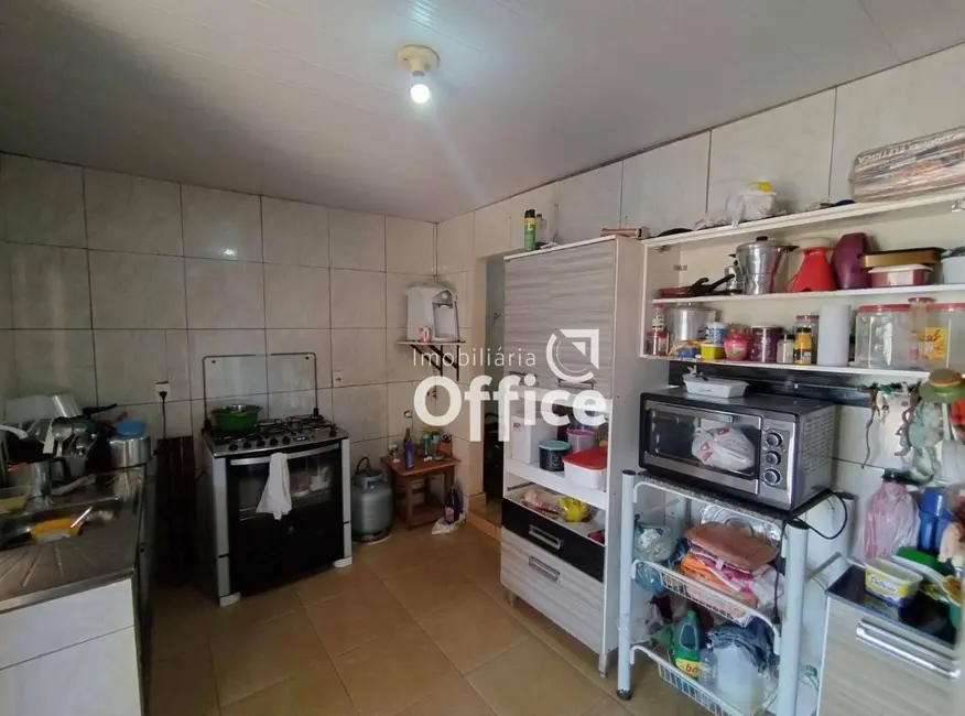 Casa com 2 quartos à venda, 154m2 em Parque Calixtópolis, Anapolis - GO - imagem 4 Foto 4 de Casa com 2 quartos à venda, 154m2 em Parque Calixtópolis, Anapolis - GO