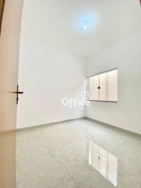 Foto 2 de Casa com 3 quartos à venda, 98m2 em Jibran El Hadj, Anapolis - GO