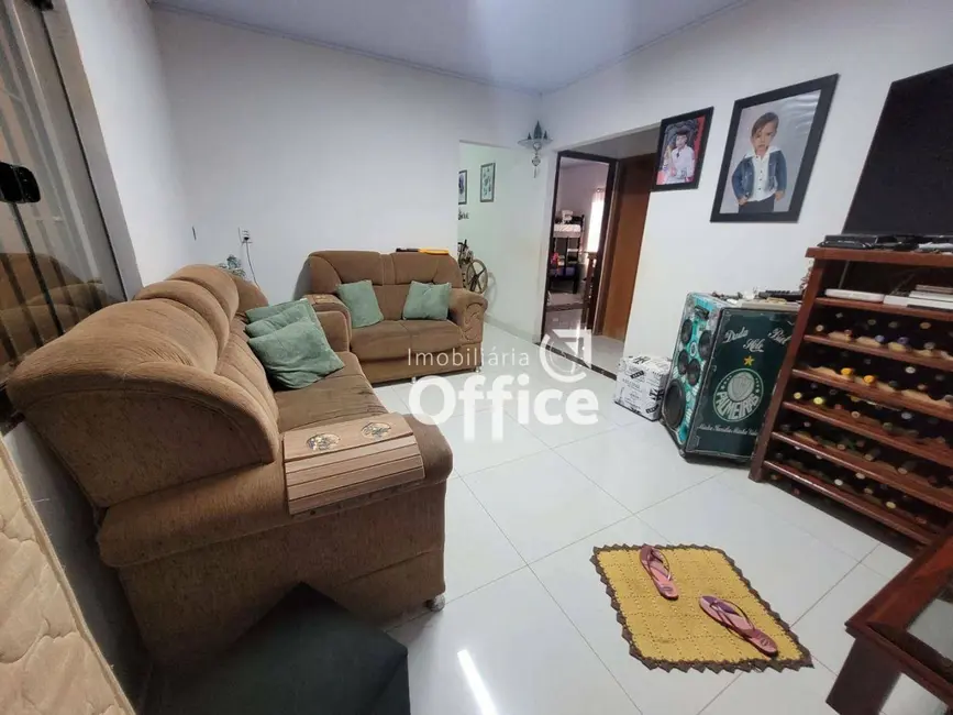 Foto 1 de Casa com 3 quartos à venda, 320m2 em Jardim das Américas 1ª Etapa, Anapolis - GO