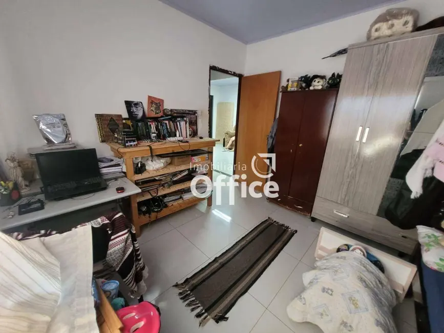 Foto 4 de Casa com 3 quartos à venda, 320m2 em Jardim das Américas 1ª Etapa, Anapolis - GO