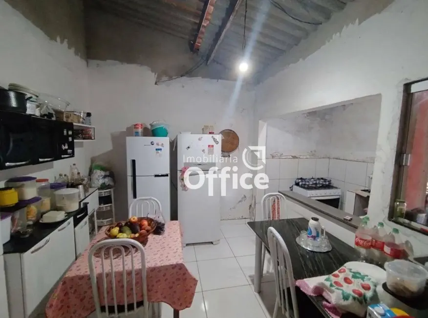 Casa com 3 quartos à venda, 300m2 em Víviam Parque, Anapolis - GO - imagem 8 Foto 8 de Casa com 3 quartos à venda, 300m2 em Víviam Parque, Anapolis - GO