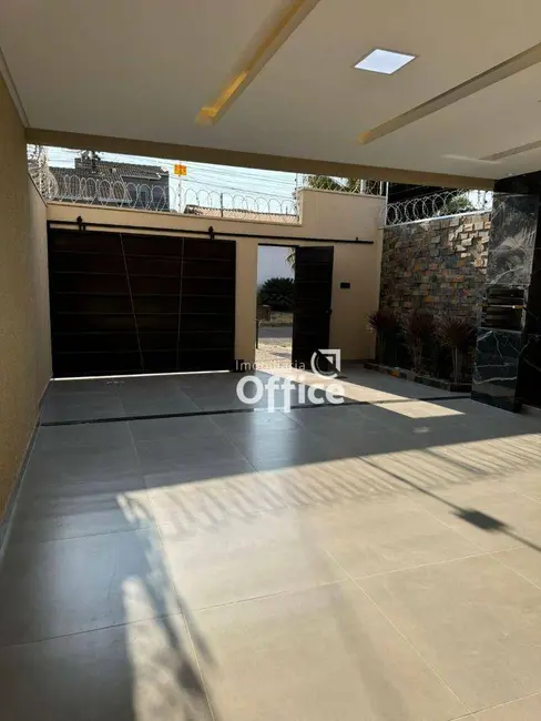 Foto 2 de Casa com 3 quartos à venda, 180m2 em Jardim Europa, Anapolis - GO