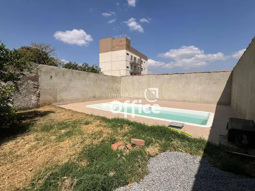 Foto 3 de Casa com 1 quarto à venda, 400m2 em Jardim Alexandrina, Anapolis - GO