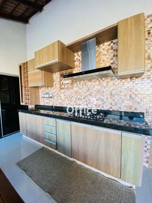 Casa com 3 quartos à venda, 300m2 em Parque Brasília 2ª Etapa, Anapolis - GO - imagem 4 Foto 4 de Casa com 3 quartos à venda, 300m2 em Parque Brasília 2ª Etapa, Anapolis - GO