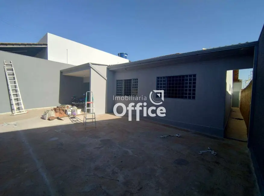 Foto 1 de Casa com 3 quartos à venda, 360m2 em Jardim Petrópolis, Anapolis - GO