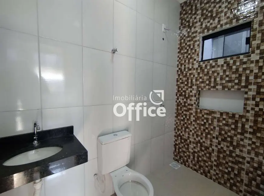 Foto 8 de Casa com 3 quartos à venda, 175m2 em Parque Calixtópolis, Anapolis - GO