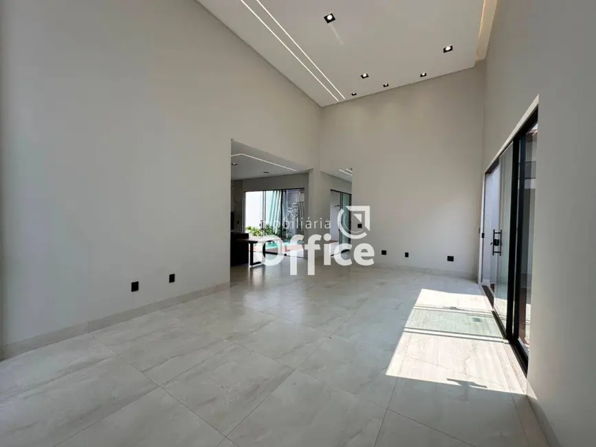 Casa com 3 quartos à venda, 300m2 em Parque Brasília 2ª Etapa, Anapolis - GO - imagem 6 Foto 6 de Casa com 3 quartos à venda, 300m2 em Parque Brasília 2ª Etapa, Anapolis - GO