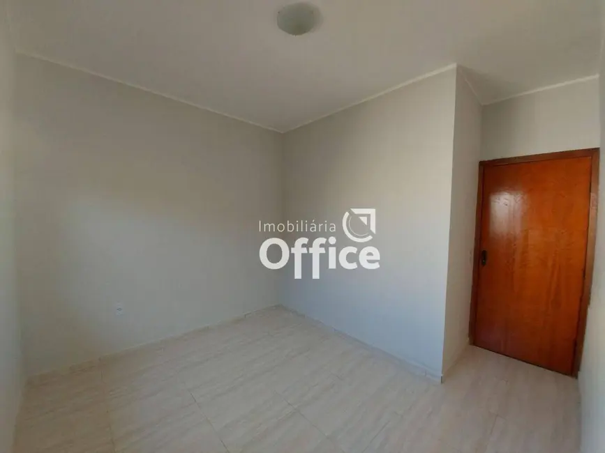 Casa com 3 quartos à venda, 150m2 em Jibran El Hadj, Anapolis - GO - imagem 3 Foto 3 de Casa com 3 quartos à venda, 150m2 em Jibran El Hadj, Anapolis - GO