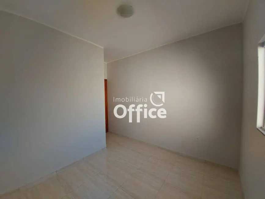 Foto 2 de Casa com 3 quartos à venda, 150m2 em Jibran El Hadj, Anapolis - GO