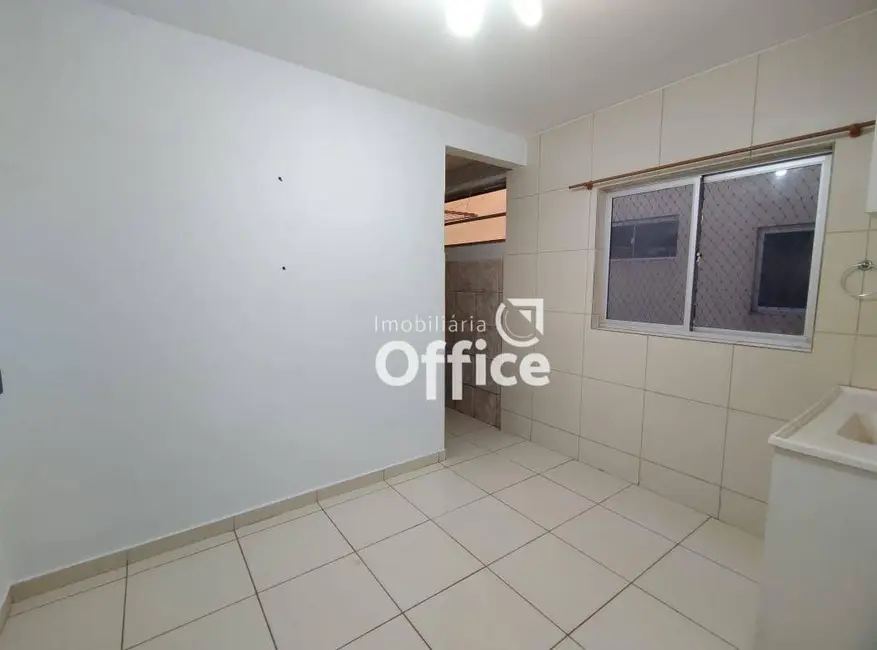 Foto 8 de Apartamento com 3 quartos à venda, 73m2 em Vila Santa Maria de Nazareth, Anapolis - GO