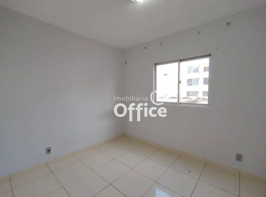 Foto 5 de Apartamento com 3 quartos à venda, 73m2 em Vila Santa Maria de Nazareth, Anapolis - GO