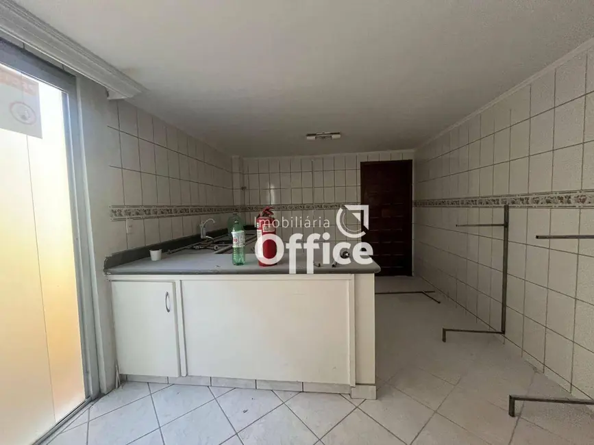 Loja à venda, 482m2 em Jundiaí, Anapolis - GO - imagem 6 Foto 6 de Loja à venda, 482m2 em Jundiaí, Anapolis - GO