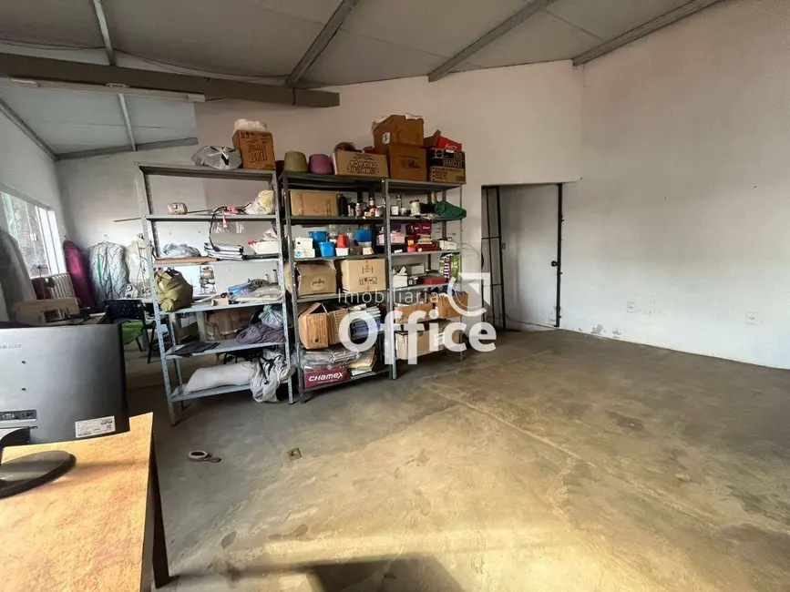 Loja à venda, 482m2 em Jundiaí, Anapolis - GO - imagem 9 Foto 9 de Loja à venda, 482m2 em Jundiaí, Anapolis - GO