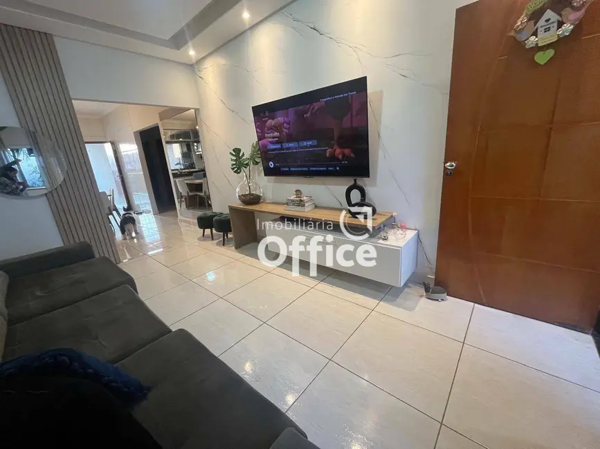 Foto 4 de Casa com 3 quartos à venda, 200m2 em Residencial Florença, Anapolis - GO