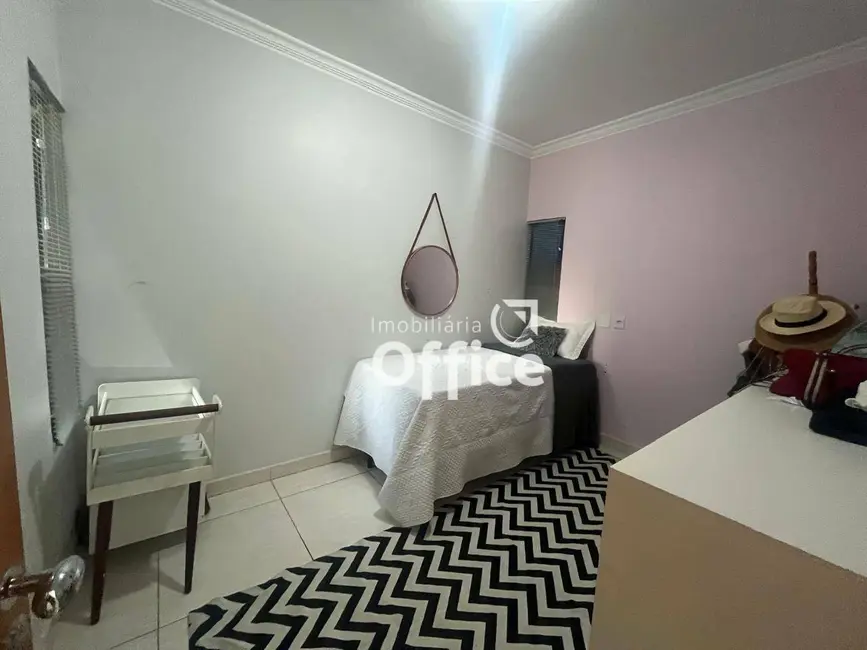 Foto 9 de Casa com 3 quartos à venda, 200m2 em Residencial Florença, Anapolis - GO