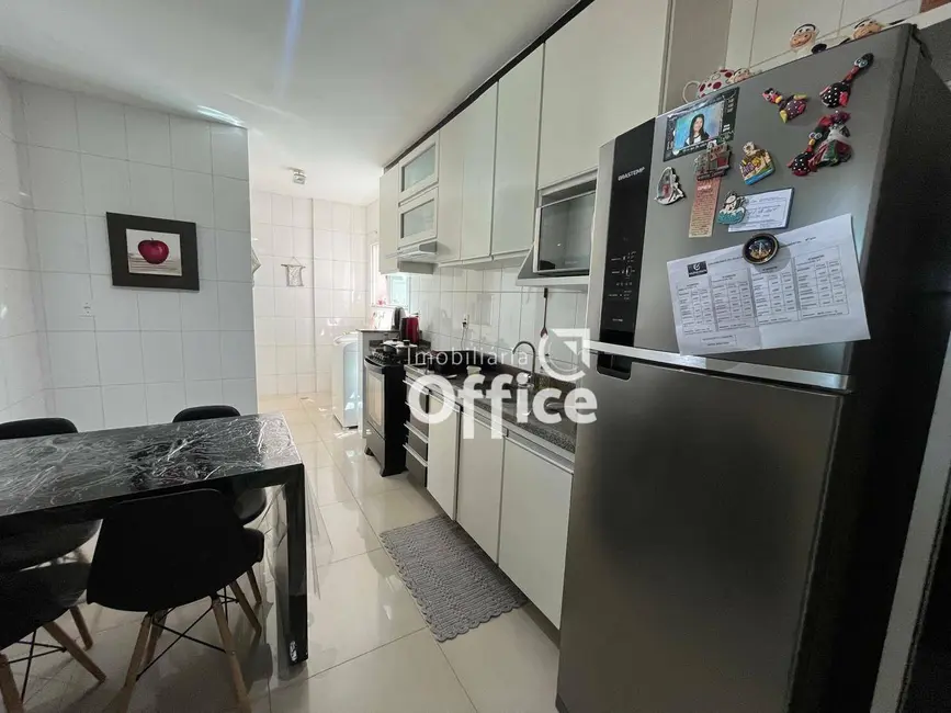 Foto 7 de Apartamento com 3 quartos à venda, 97m2 em Jundiaí, Anapolis - GO