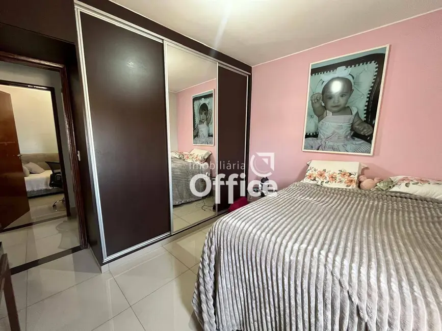 Foto 9 de Apartamento com 3 quartos à venda, 97m2 em Jundiaí, Anapolis - GO