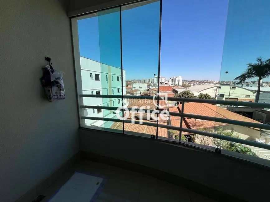 Foto 5 de Apartamento com 3 quartos à venda, 97m2 em Jundiaí, Anapolis - GO