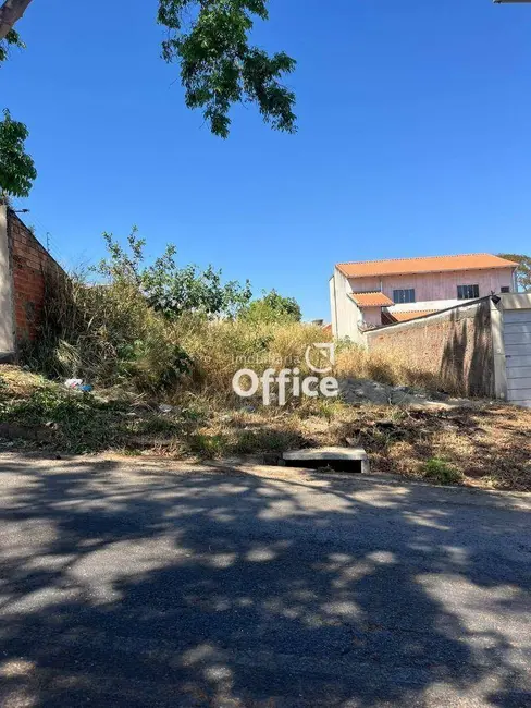 Foto 1 de Terreno / Lote à venda, 360m2 em Jardim Europa, Anapolis - GO