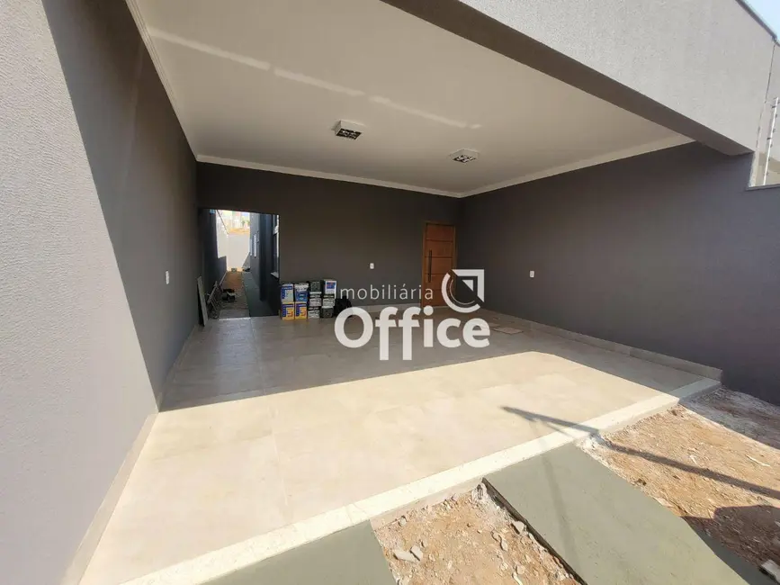 Foto 1 de Casa com 3 quartos à venda, 180m2 em Residencial Jardins do Lago, Anapolis - GO