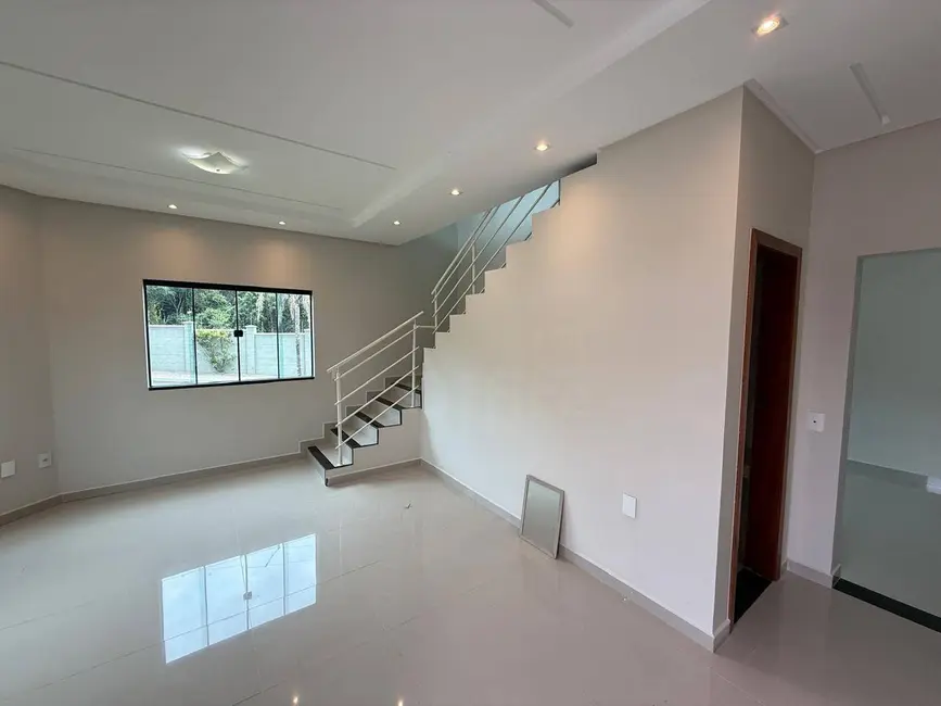 Sobrado com 3 quartos à venda, 443m2 em Condomínio Vale dos Pássaros, Anapolis - GO - imagem 4 Foto 4 de Sobrado com 3 quartos à venda, 443m2 em Condomínio Vale dos Pássaros, Anapolis - GO