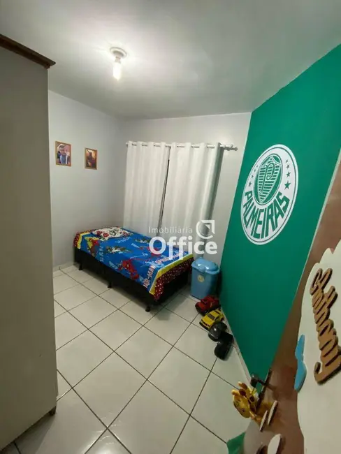 Casa com 3 quartos à venda, 300m2 em Vila Norte, Anapolis - GO - imagem 8 Foto 8 de Casa com 3 quartos à venda, 300m2 em Vila Norte, Anapolis - GO
