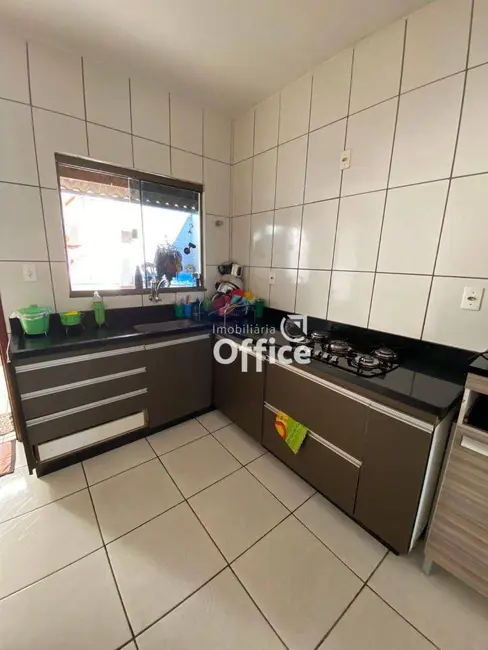 Casa com 3 quartos à venda, 300m2 em Vila Norte, Anapolis - GO - imagem 5 Foto 5 de Casa com 3 quartos à venda, 300m2 em Vila Norte, Anapolis - GO