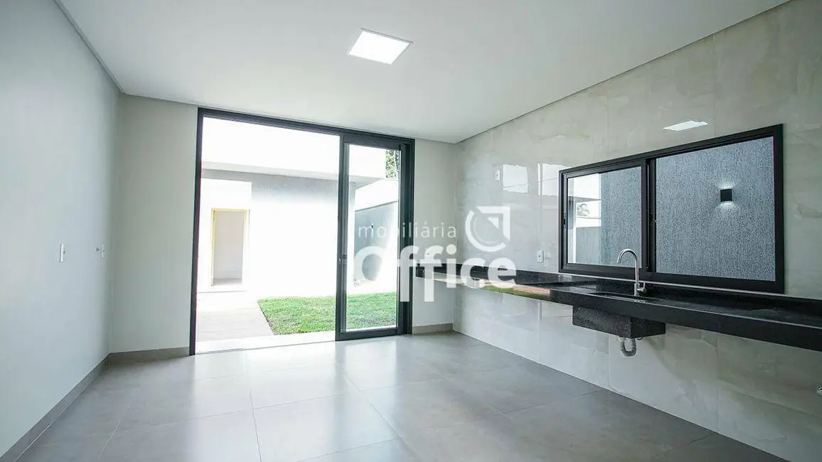 Foto 9 de Casa com 3 quartos à venda, 360m2 em Anapolis - GO