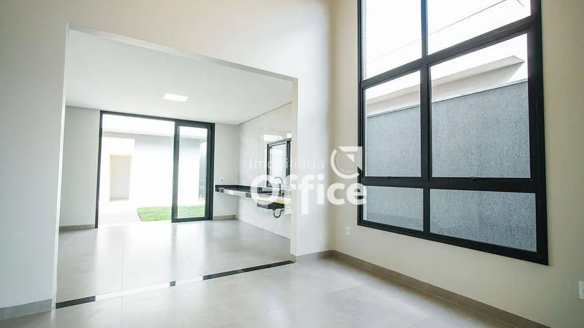 Foto 7 de Casa com 3 quartos à venda, 360m2 em Anapolis - GO