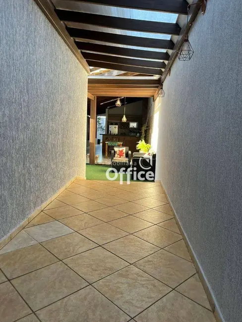 Casa com 3 quartos à venda, 595m2 em Anapolis - GO - imagem 9 Foto 9 de Casa com 3 quartos à venda, 595m2 em Anapolis - GO