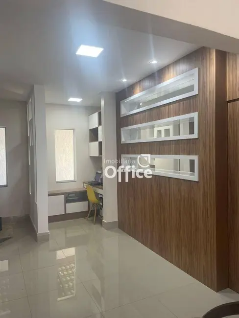Casa com 3 quartos à venda, 595m2 em Anapolis - GO - imagem 3 Foto 3 de Casa com 3 quartos à venda, 595m2 em Anapolis - GO