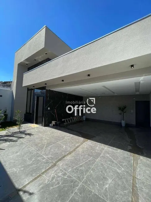 Foto 2 de Casa com 3 quartos à venda, 200m2 em Jardim Itália, Anapolis - GO