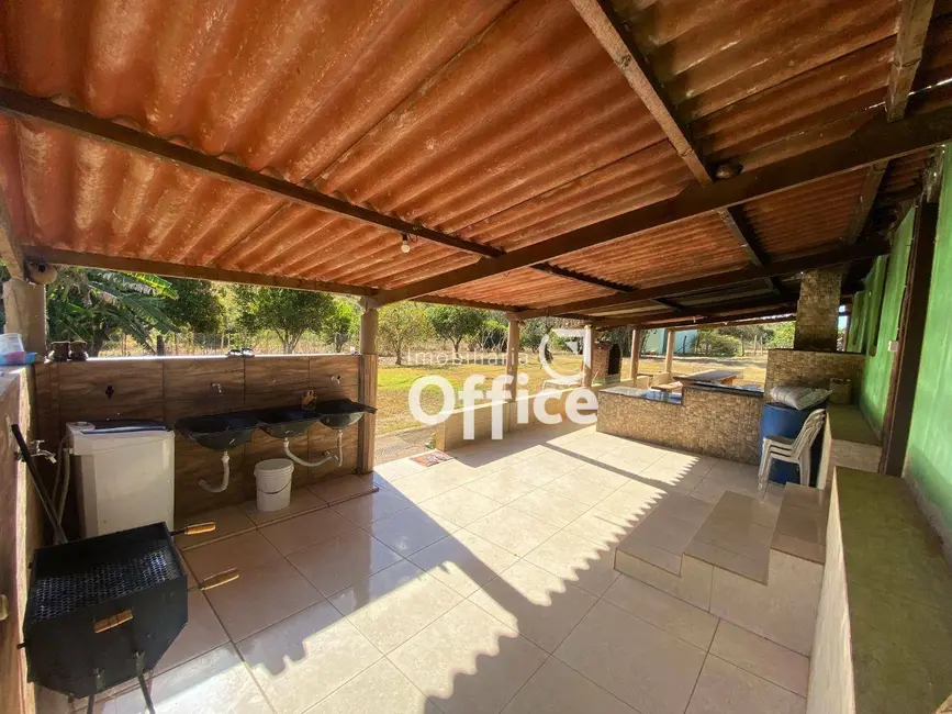 Foto 4 de Chácara com 2 quartos à venda, 338800m2 em Gameleira De Goias - GO